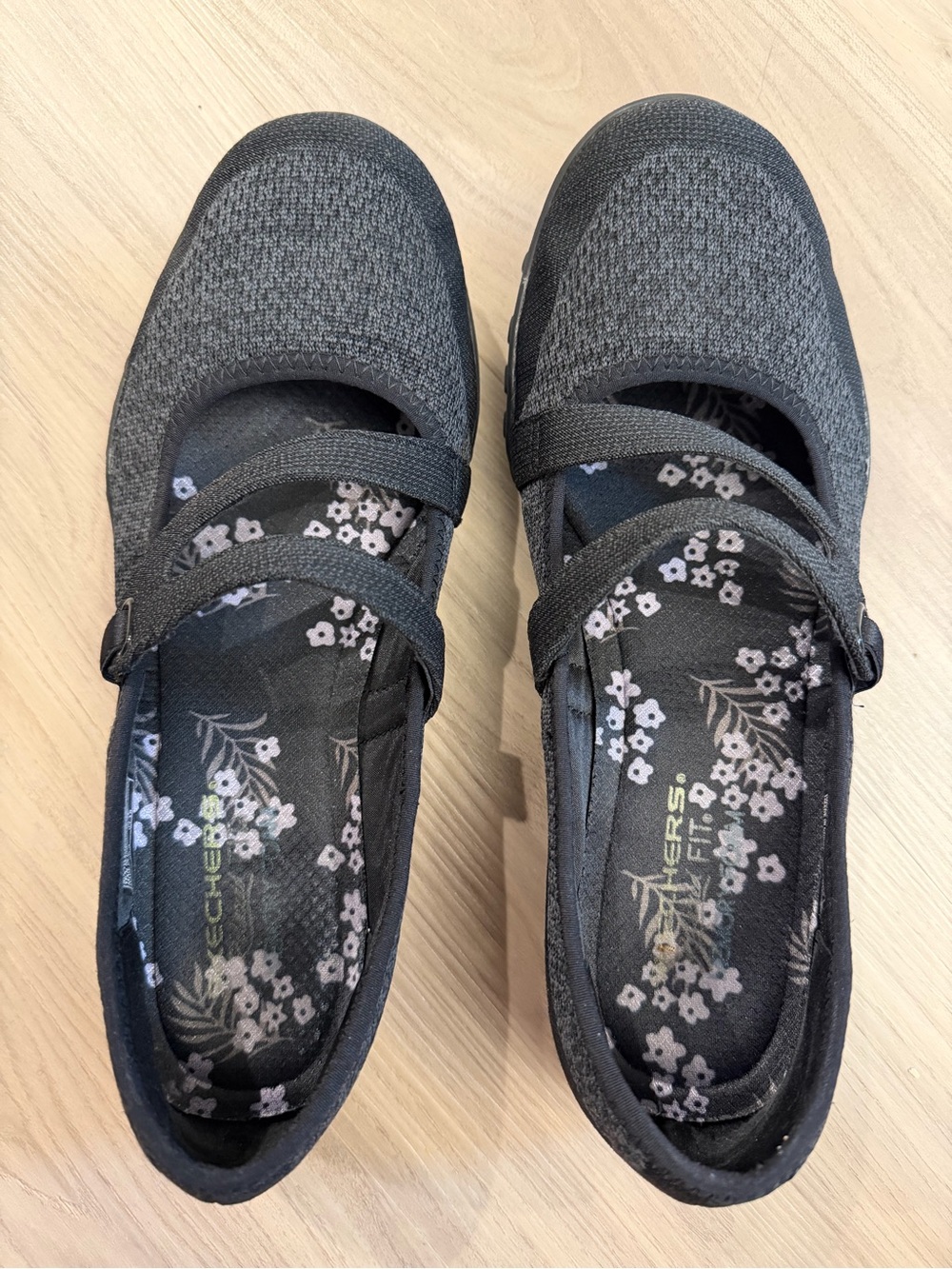 Skechers Women's Black Memory foam flats